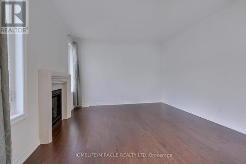 992 Green Street, Innisfil, ON - Indoor Photo Showing Other Room