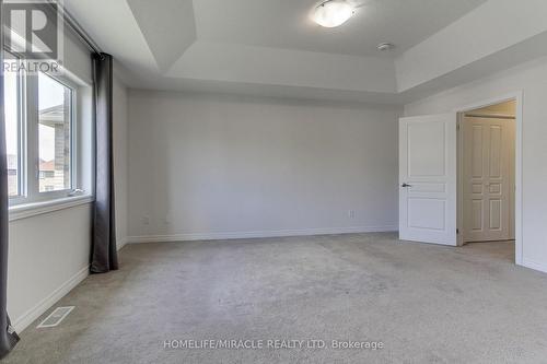 992 Green Street, Innisfil, ON - Indoor Photo Showing Other Room