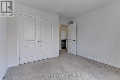 992 Green Street, Innisfil, ON - Indoor Photo Showing Other Room