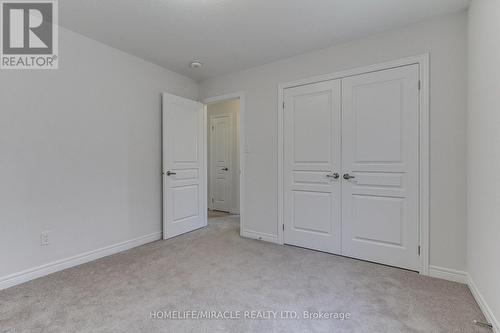 992 Green Street, Innisfil, ON - Indoor Photo Showing Other Room