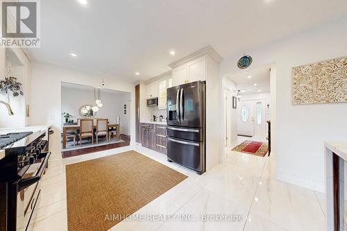Main Floor Kitchen pic 2 - 23 Hildegard Drive, Hamilton, ON - Indoor Photo Showing Kitchen