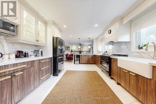 Main Floor Kitchen - 23 Hildegard Drive, Hamilton, ON - Indoor Photo Showing Kitchen With Upgraded Kitchen