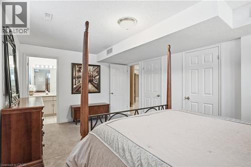 1121 Forestvale Drive, Burlington, ON - Indoor Photo Showing Bedroom