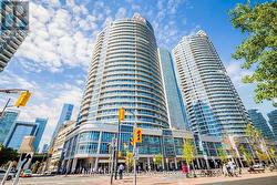 806 - 208 QUEENS QUAY W  Toronto, ON M5J 2Y5