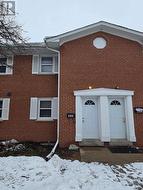 25 - 288 WESTCOURT PLACE  Waterloo, ON N2L 2R7
