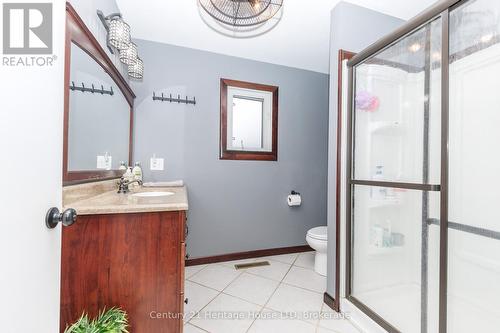 Main floor 3 pc bathroom - 467 Gorham Rd Road, Fort Erie (Point Abino), ON - Indoor Photo Showing Bathroom