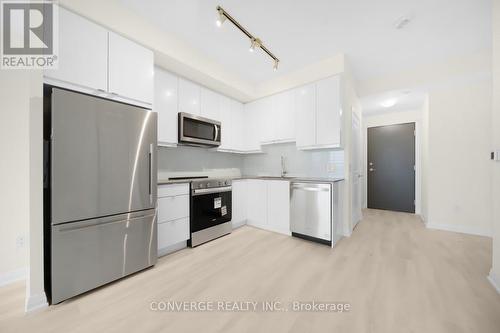 2501 - 3260 Sheppard Avenue E, Toronto, ON - Indoor Photo Showing Kitchen With Stainless Steel Kitchen