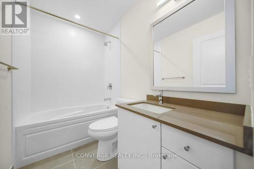 2501 - 3260 Sheppard Avenue E, Toronto, ON - Indoor Photo Showing Bathroom