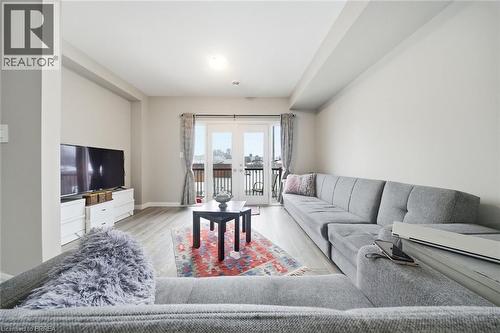 720 Grey Street Unit# 46, Brantford, ON - Indoor Photo Showing Living Room