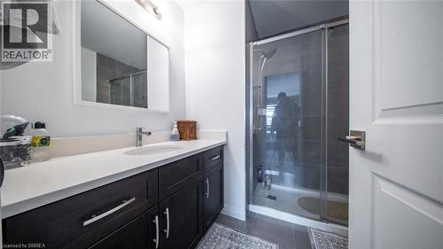 720 Grey Street Unit# 46, Brantford, ON - Indoor Photo Showing Bathroom