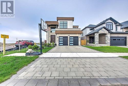 1795 Brayford Avenue, London South (South K), ON - Outdoor With Facade