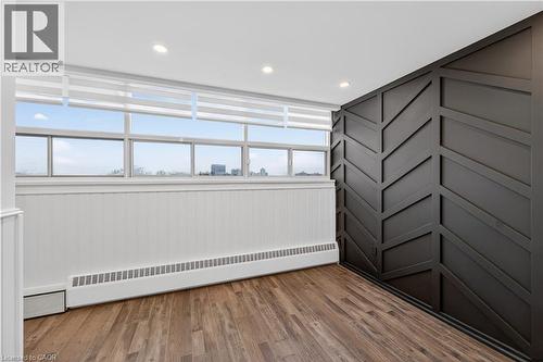 212 Kerr Street Unit# 702, Oakville, ON - Indoor Photo Showing Other Room