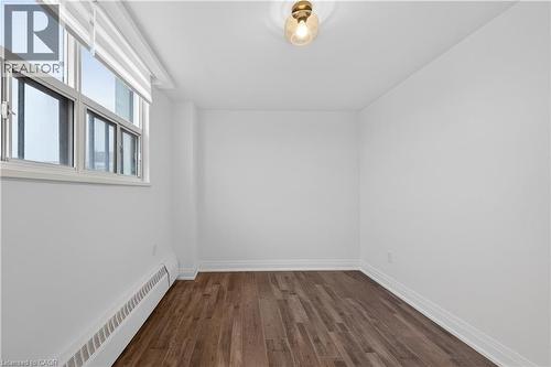 212 Kerr Street Unit# 702, Oakville, ON - Indoor Photo Showing Other Room