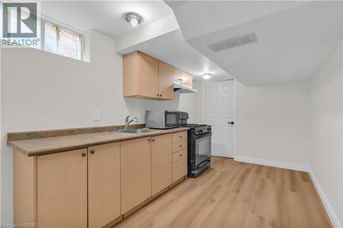1 Balfour Court, Guelph, ON - Indoor Photo Showing Kitchen