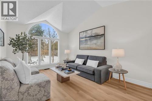 1 Balfour Court, Guelph, ON - Indoor Photo Showing Living Room