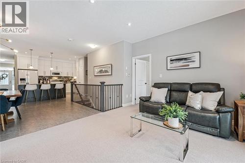 130 N Snyder Avenue N, Elmira, ON - Indoor Photo Showing Living Room