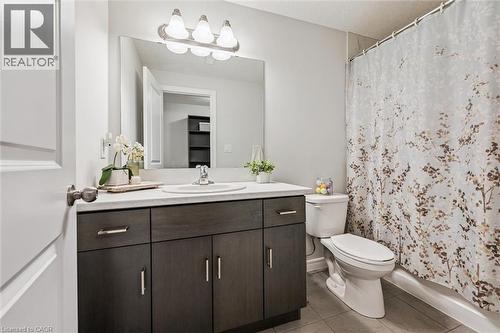 130 N Snyder Avenue N, Elmira, ON - Indoor Photo Showing Bathroom