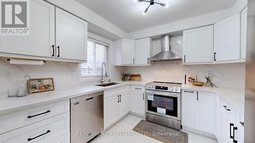 51 Unsworth Crescent, Ajax, ON - Indoor Photo Showing Kitchen