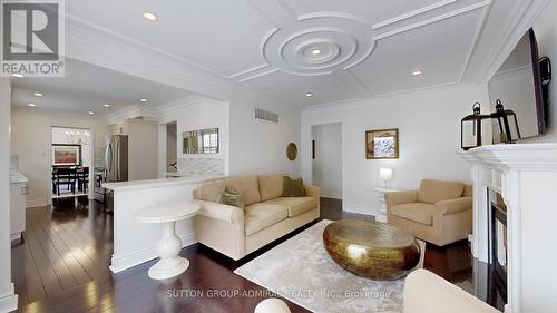 78 Thorny Brae Drive, Markham, ON - Indoor Photo Showing Living Room