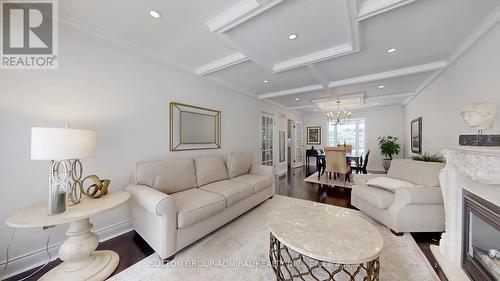 78 Thorny Brae Drive, Markham, ON - Indoor Photo Showing Living Room