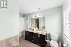 13 Charmuse Lane - East Gwillimbury - 