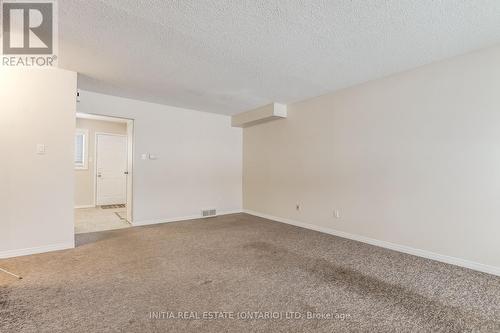 62 - 320 Westminster Avenue, London South (South H), ON - Indoor Photo Showing Other Room