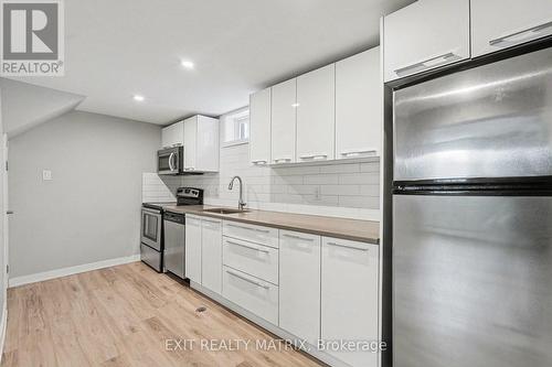 91 Sheldrake Drive, Ottawa, ON - Indoor Photo Showing Kitchen
