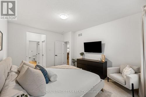 Primary bedroom - 198 Rathwell Street, Carleton Place, ON - Indoor Photo Showing Bedroom