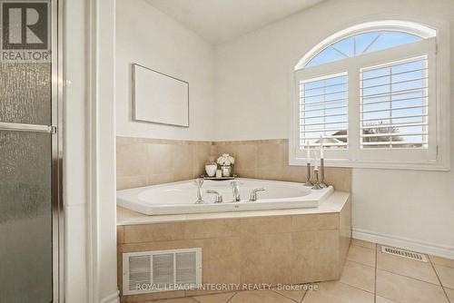 127 Lachaine Street, Russell, ON - Indoor Photo Showing Bathroom