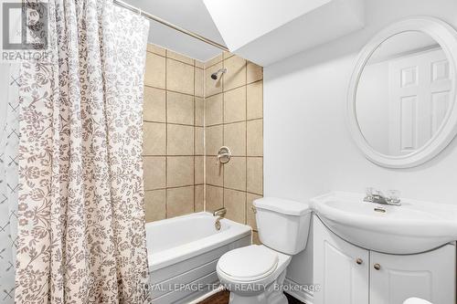 852 Borthwick Avenue, Ottawa, ON - Indoor Photo Showing Bathroom