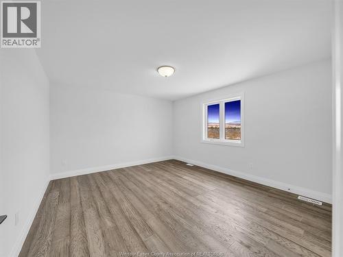 118 Bear Street, Essex, ON - Indoor Photo Showing Other Room