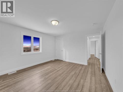 118 Bear Street, Essex, ON - Indoor Photo Showing Other Room