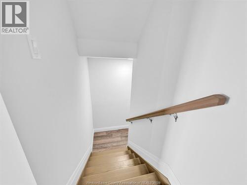 118 Bear Street, Essex, ON - Indoor Photo Showing Other Room