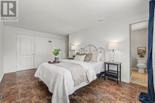 185 Withrow Avenue, Ottawa, ON - Indoor Photo Showing Bedroom