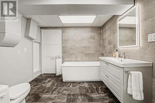 185 Withrow Avenue, Ottawa, ON - Indoor Photo Showing Bathroom