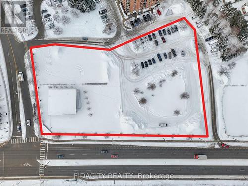 300 Central Park Drive, Ottawa, ON 