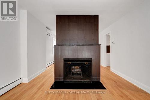 517 Braydon Avenue, Ottawa, ON - Indoor With Fireplace