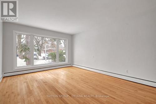 517 Braydon Avenue, Ottawa, ON - Indoor Photo Showing Other Room