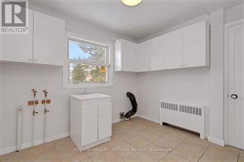 517 Braydon Avenue, Ottawa, ON - Indoor Photo Showing Other Room
