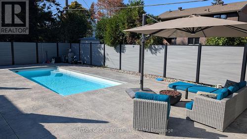 517 Braydon Avenue, Ottawa, ON - Outdoor With In Ground Pool