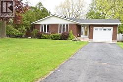 5 Bernard AVENUE East Ridgetown, ON N0P 2C0