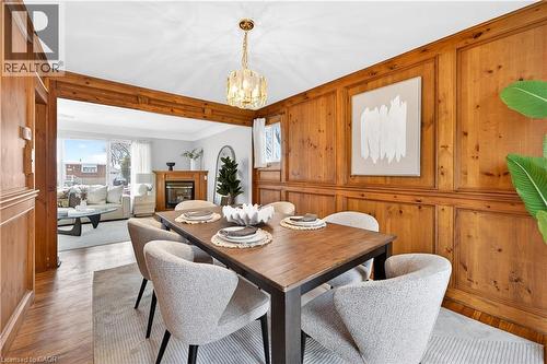 126 West 4Th Street, Hamilton, ON - Indoor Photo Showing Dining Room