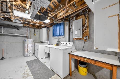 126 West 4Th Street, Hamilton, ON - Indoor Photo Showing Laundry Room