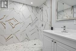 3 Pc to shower after your workout - 