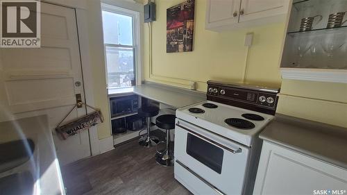 12 2201 14Th Avenue, Regina, SK - Indoor Photo Showing Kitchen
