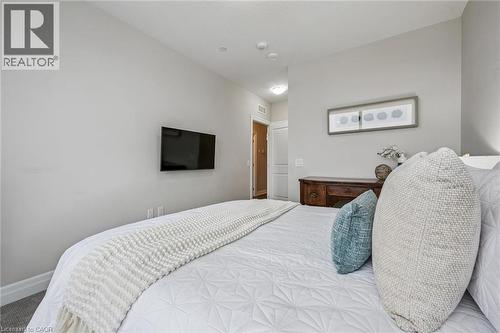 1880 Gordon Street Unit# 809, Guelph, ON - Indoor Photo Showing Bedroom