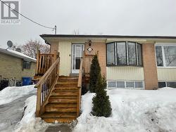 MAIN - 710 MOUNTVIEW PLACE  Newmarket, ON L3Y 3P7
