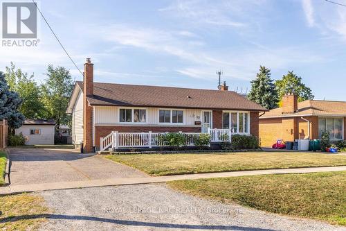 10 Ridgeview Avenue, St. Catharines, ON - Outdoor With Deck Patio Veranda With Facade