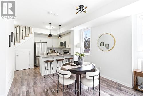 401 - 1460 Whites Road, Pickering (Woodlands), ON - Indoor Photo Showing Dining Room