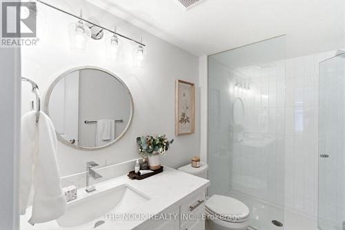 401 - 1460 Whites Road, Pickering (Woodlands), ON - Indoor Photo Showing Bathroom